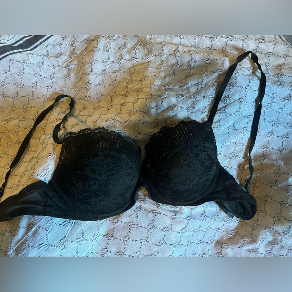 Black Victoria’s Secret Bra